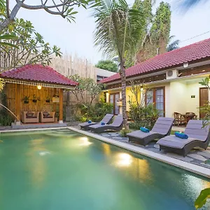 Sandat Bali Индонезия